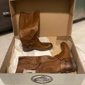 Frye Phillip harness tall cognac